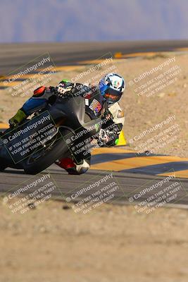 media/Dec-10-2023-SoCal Trackdays (Sun) [[0ce70f5433]]/Turn 12 (2pm)/